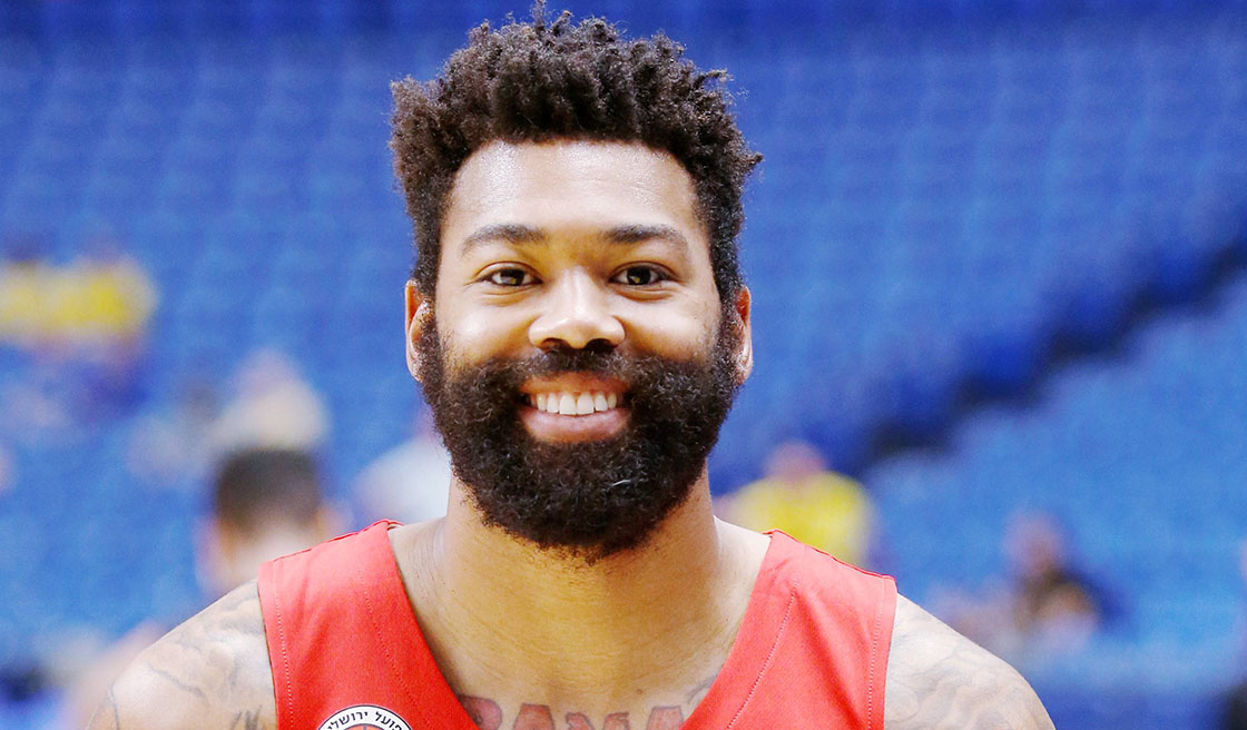 קדנציה שנייה בארץ: טרבור לייסי חתם בר"ג