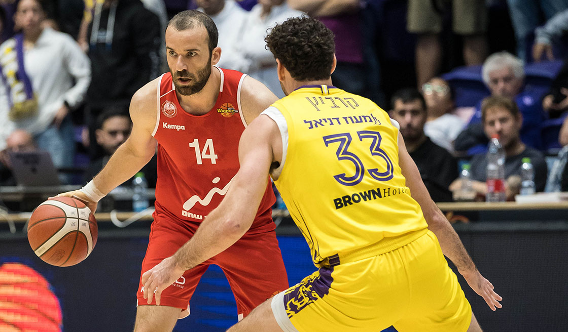 הערב: מאבק מיקום מסקרן בקונכייה