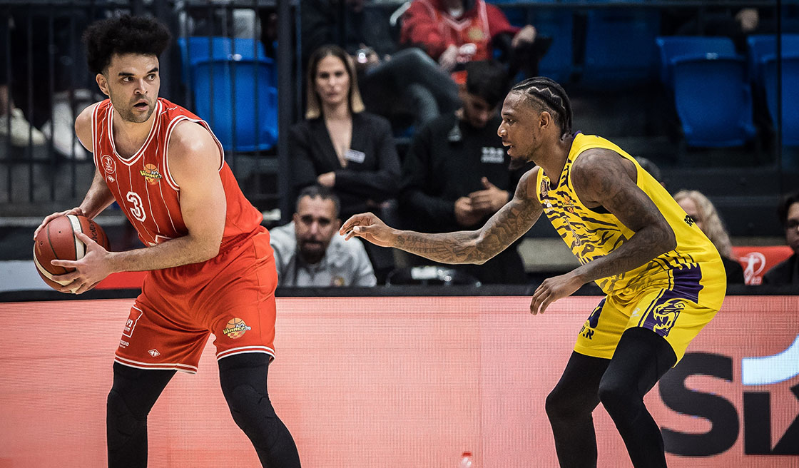 מחזור 17: הפועל תל אביב - הפועל חולון 83:89