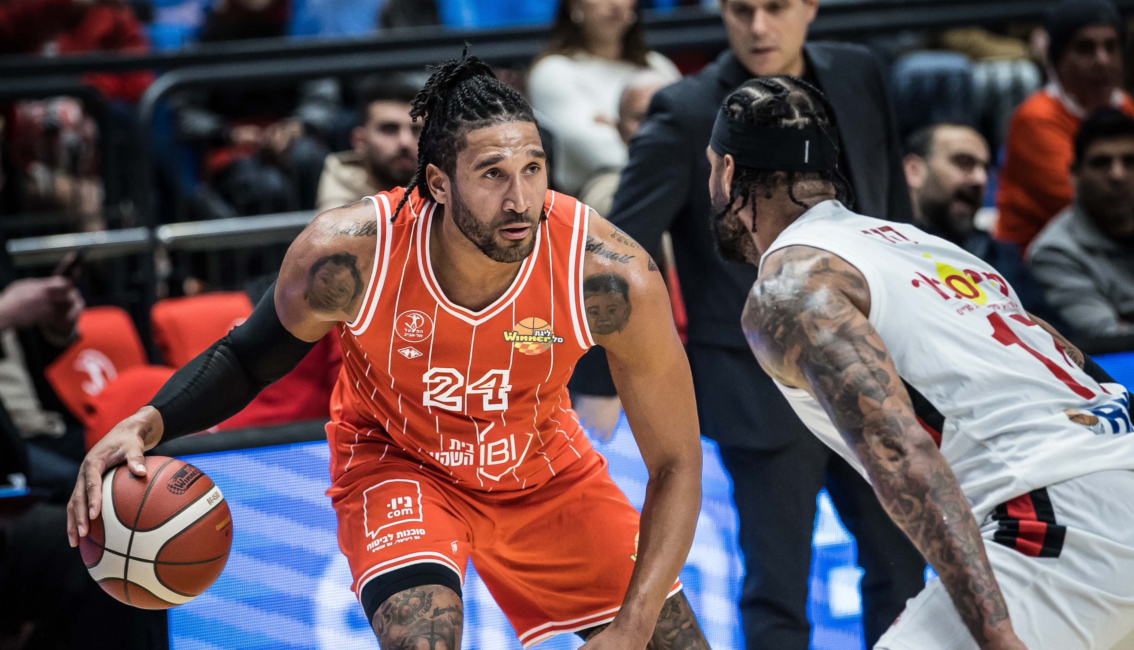 מחזור 12: הפועל תל אביב – הפועל גליל עליון 66:98