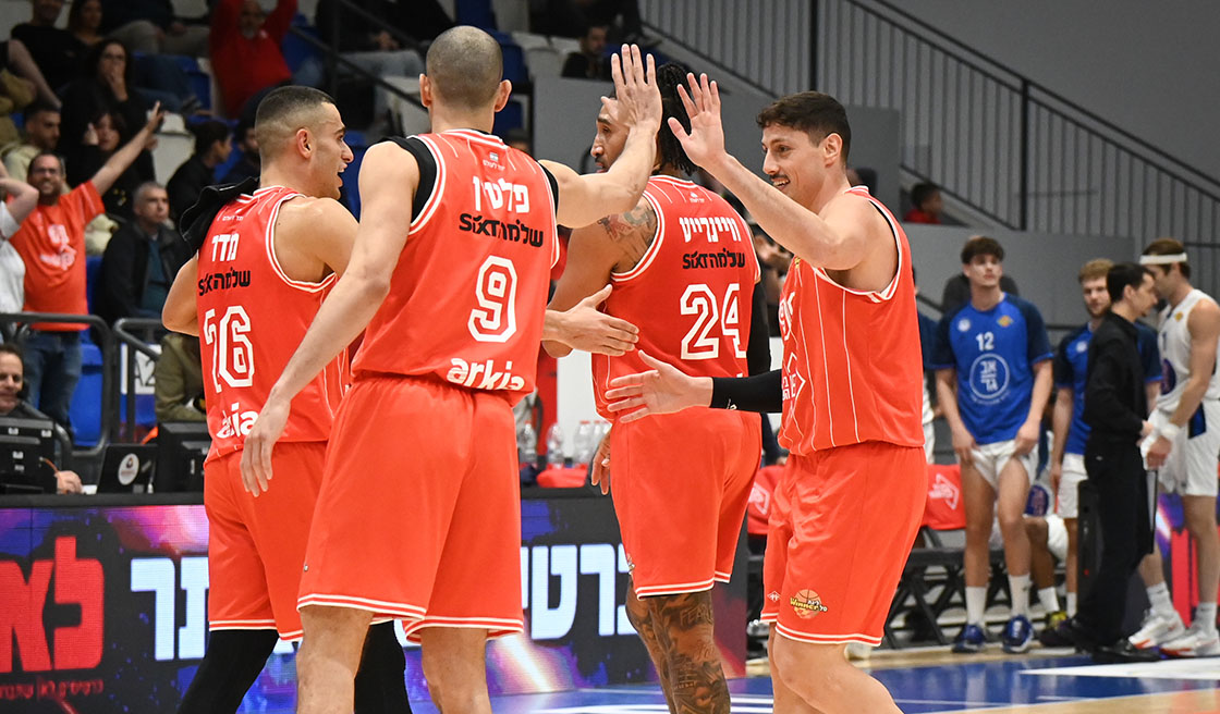 התאוששו: האדומים חזרו למסלול הניצחונות