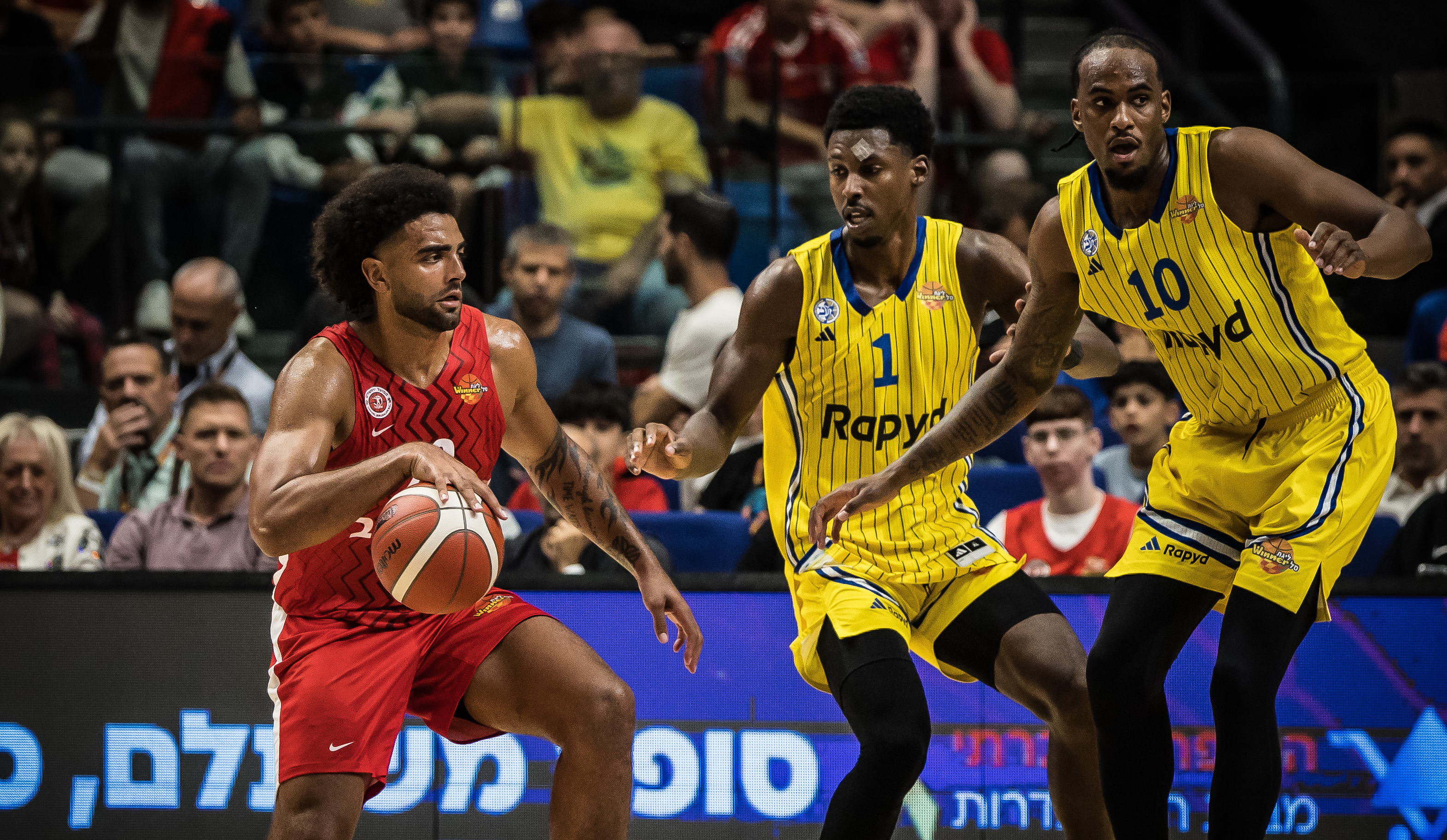 הערב: האדומים מהבירה ישלימו "דאבל"?