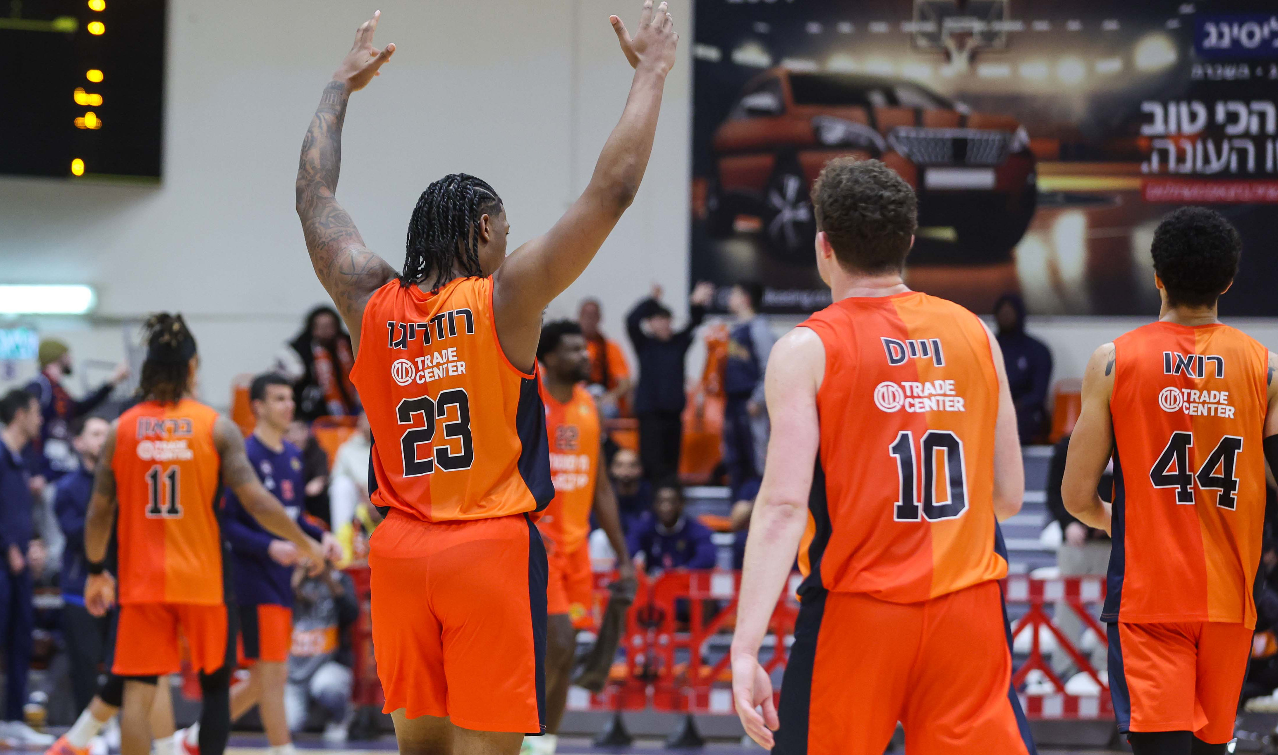 דאבל עונתי חשוב לחבורה מלב המושבה