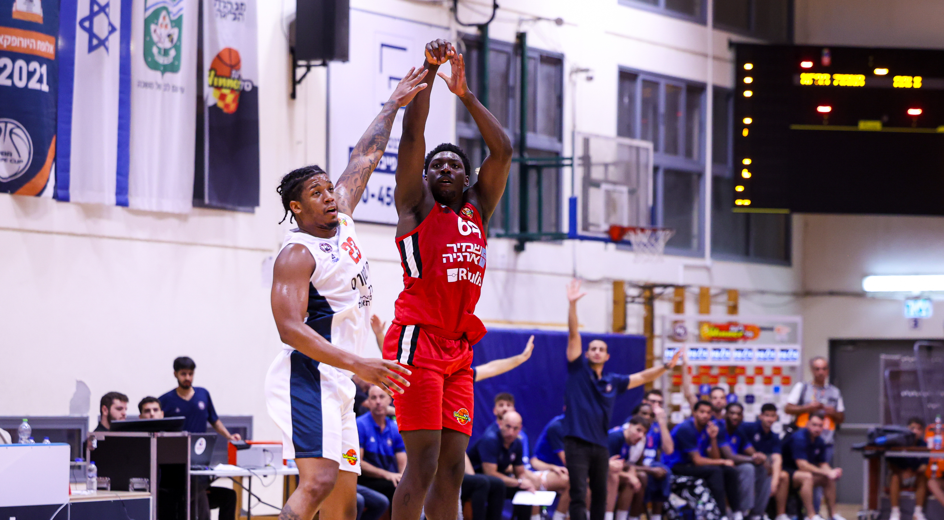 הערב: מפגש תחתית חשוב בלב המושבה