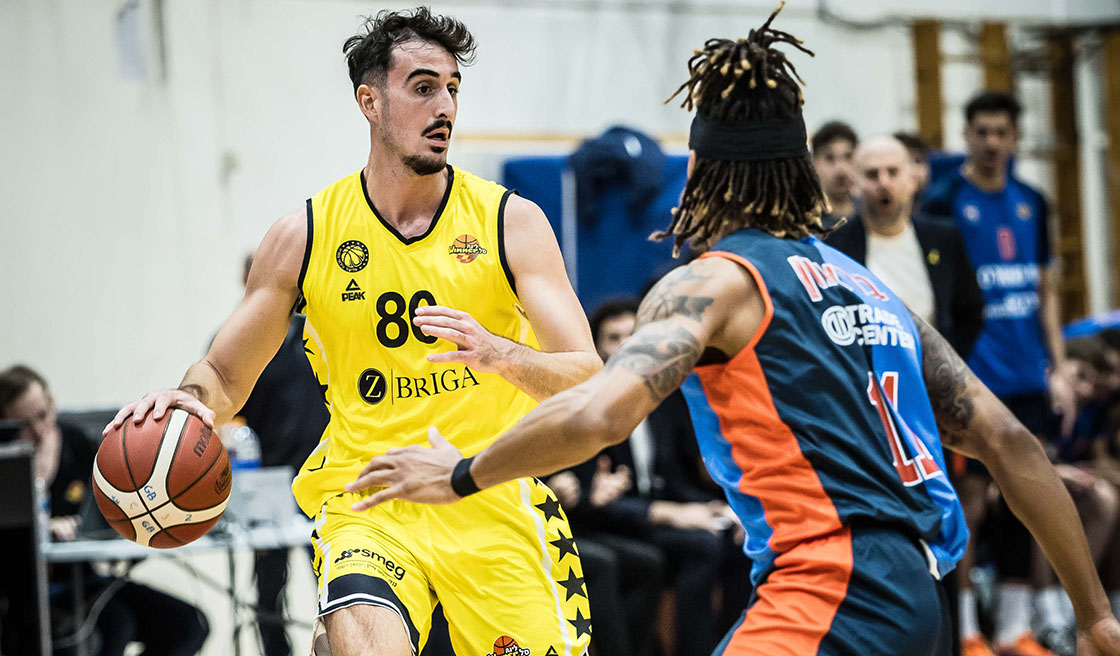 היום: היהלומים ינסו לגמול לכתומים בבית