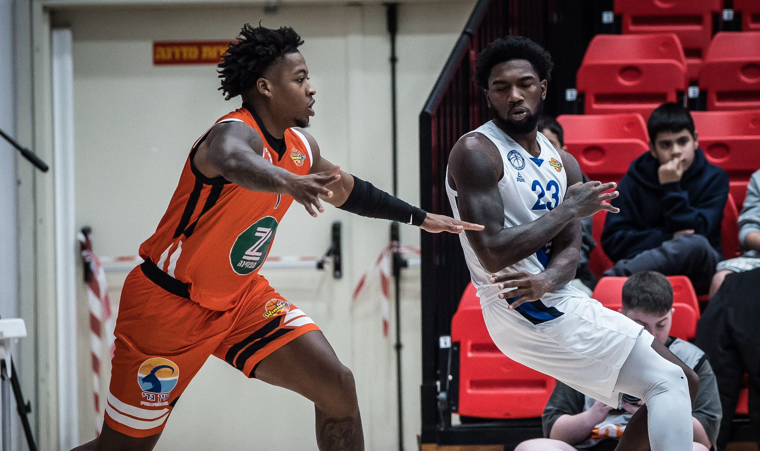 מחזור 13: מכבי רעננה – מכבי ראשון לציון 69:93