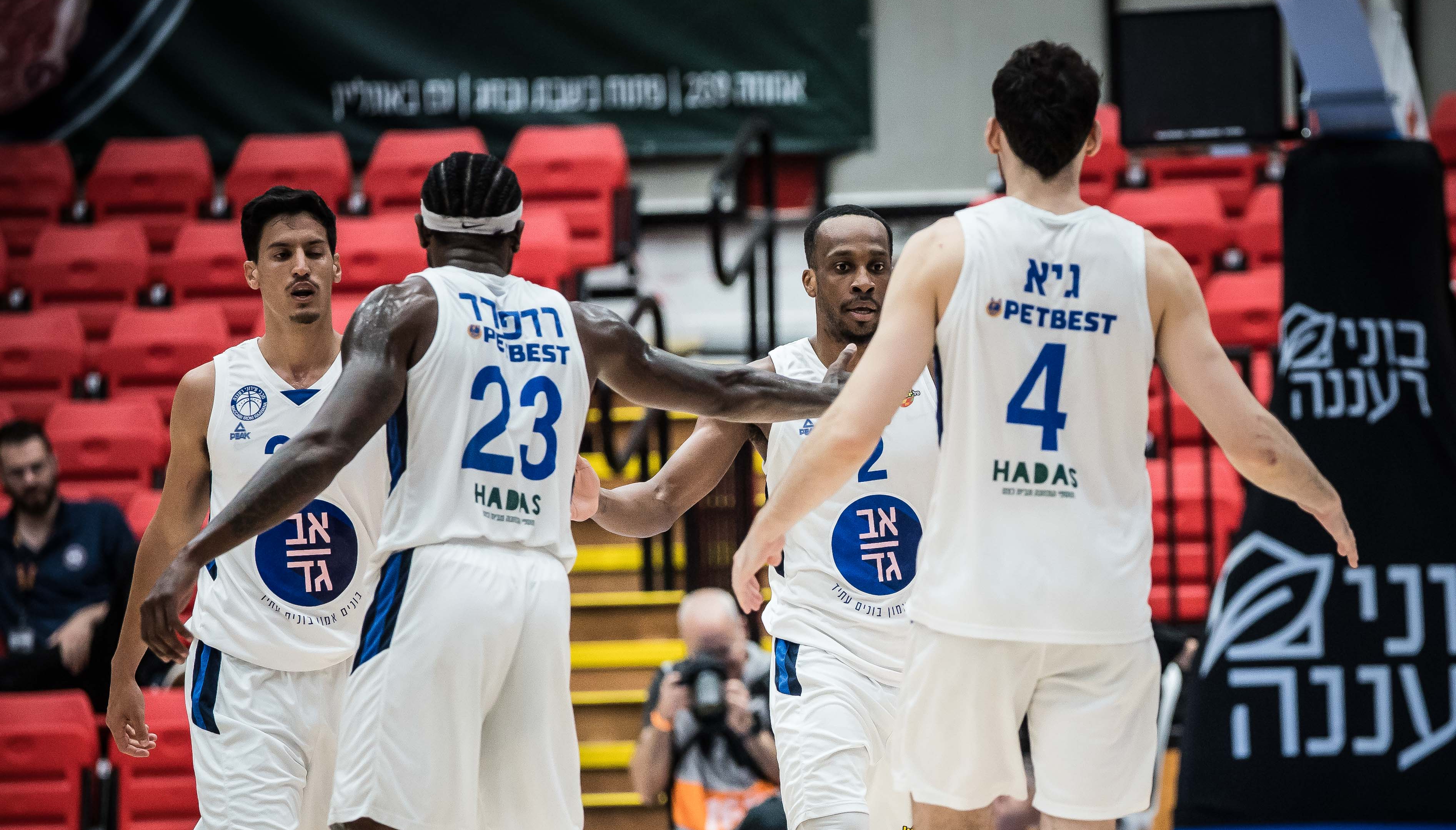 יזרעאלי וחניכיו חזרו לנצח במטרווסט