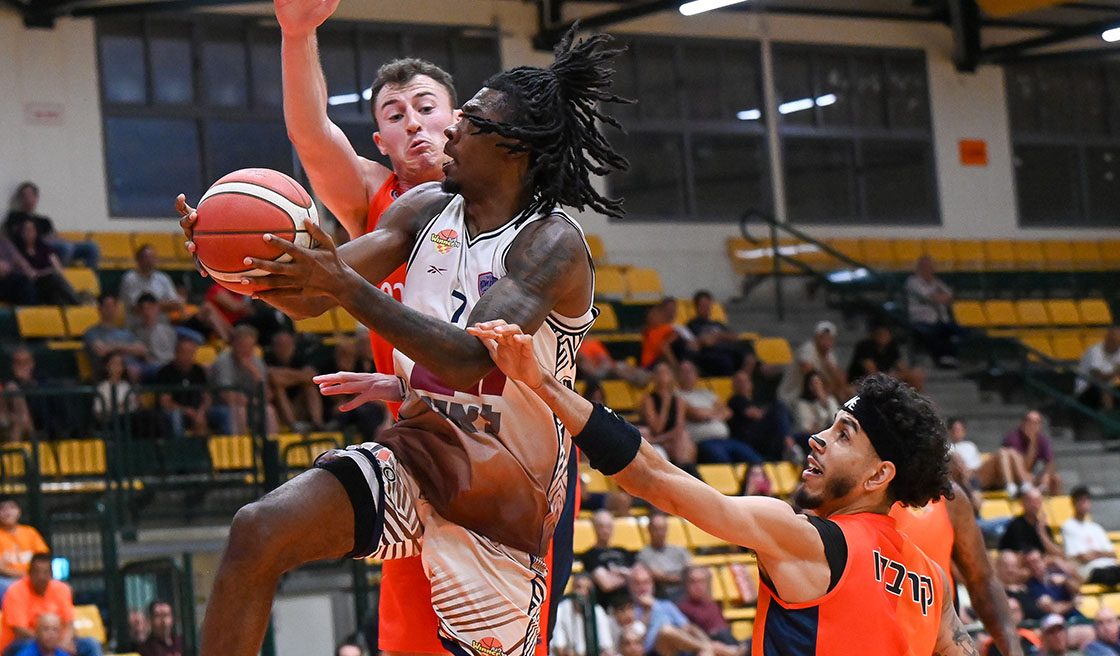 שלב הבתים, גביע ווינר סל: עירוני נס ציונה - עירוני קריית אתא 111:87