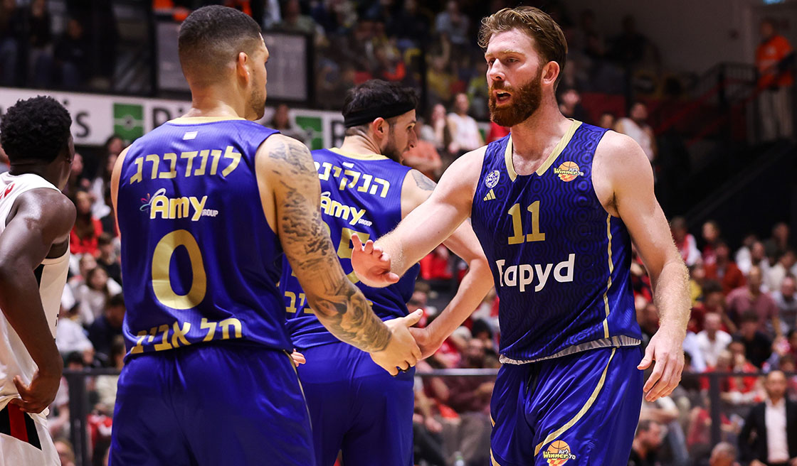 ניצחון נוח לקטש ושחקניו בכפר בלום