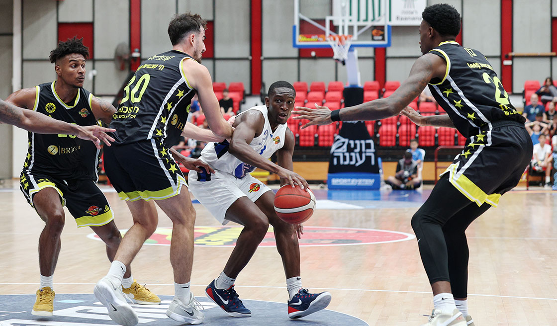 מחזור 1: מכבי רעננה - אליצור נתניה 69:79