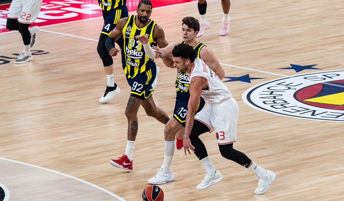 יורוליג: האדומים נכנעו לאלופת אירופה