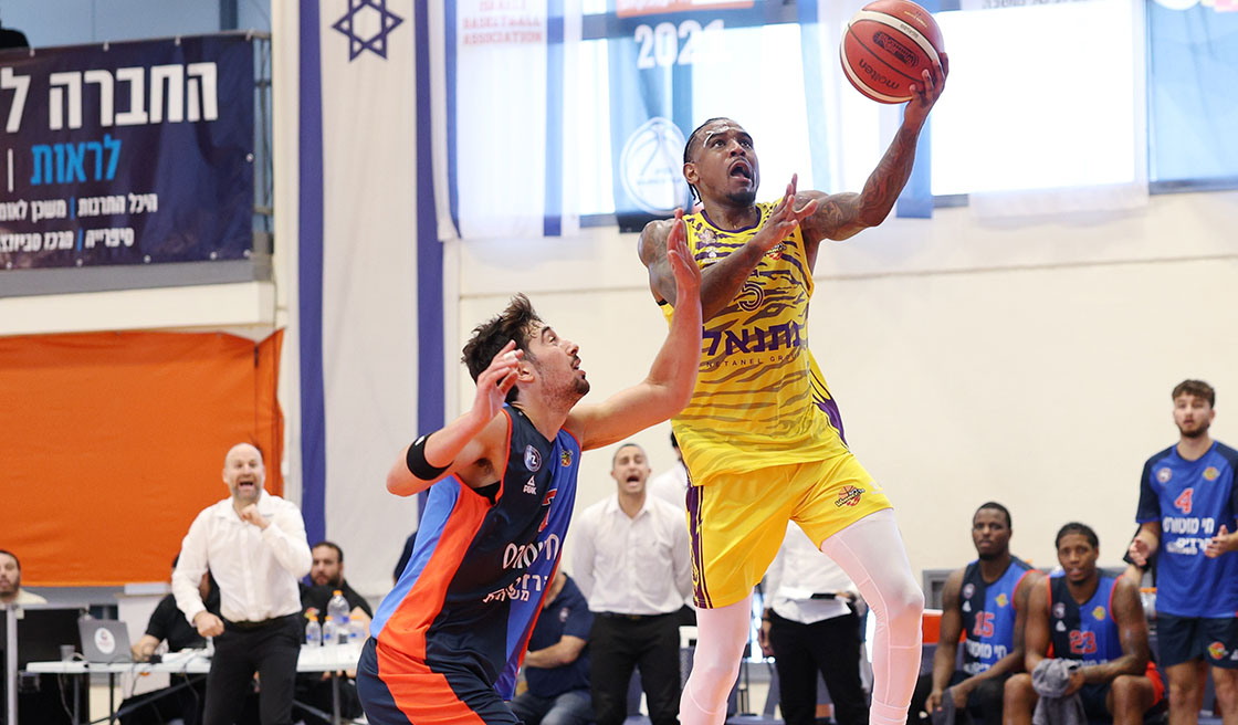 מחזור 4: עירוני נס ציונה - הפועל חולון 82:70