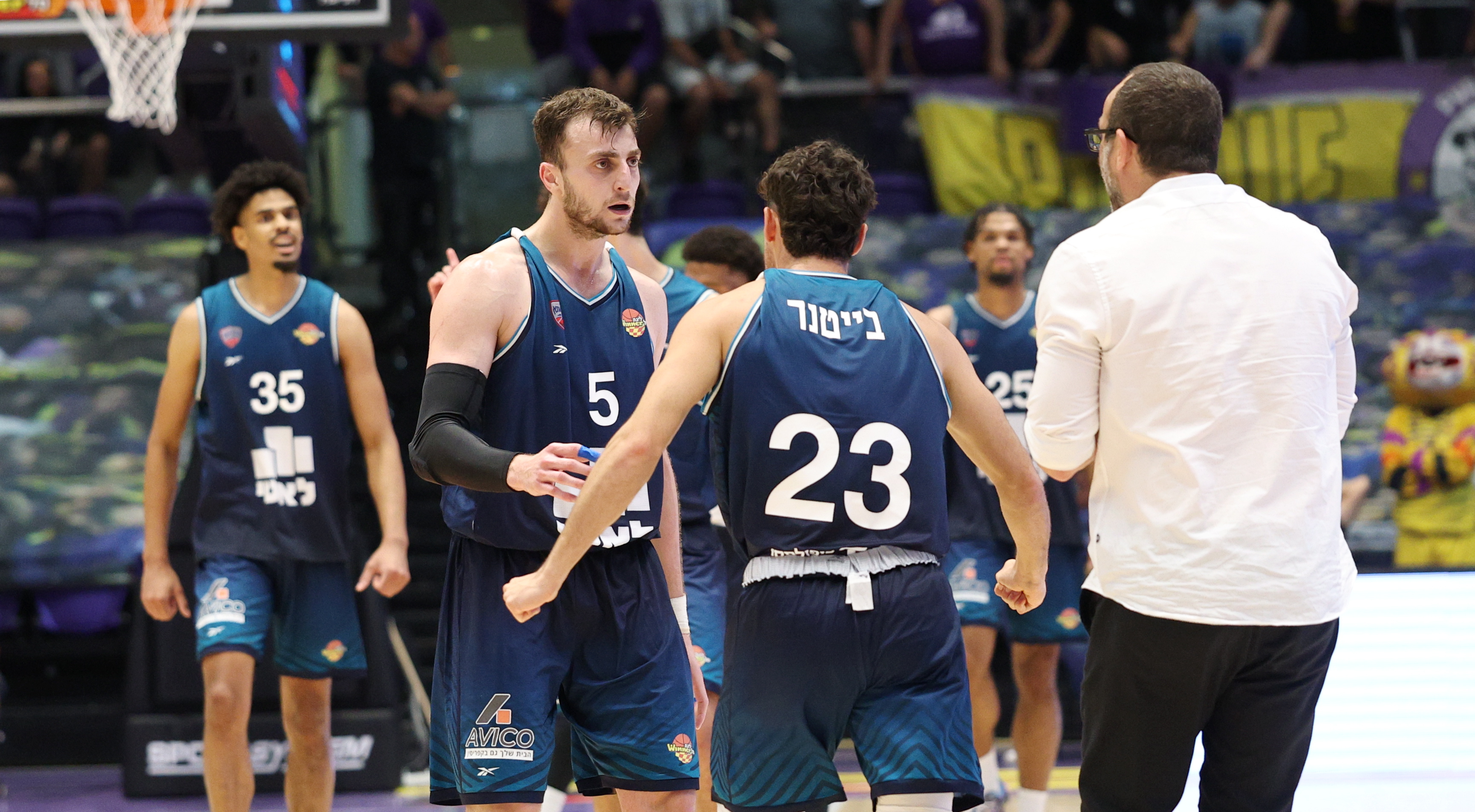 וי היסטורי לבנטוב וחניכיו על הסגולים