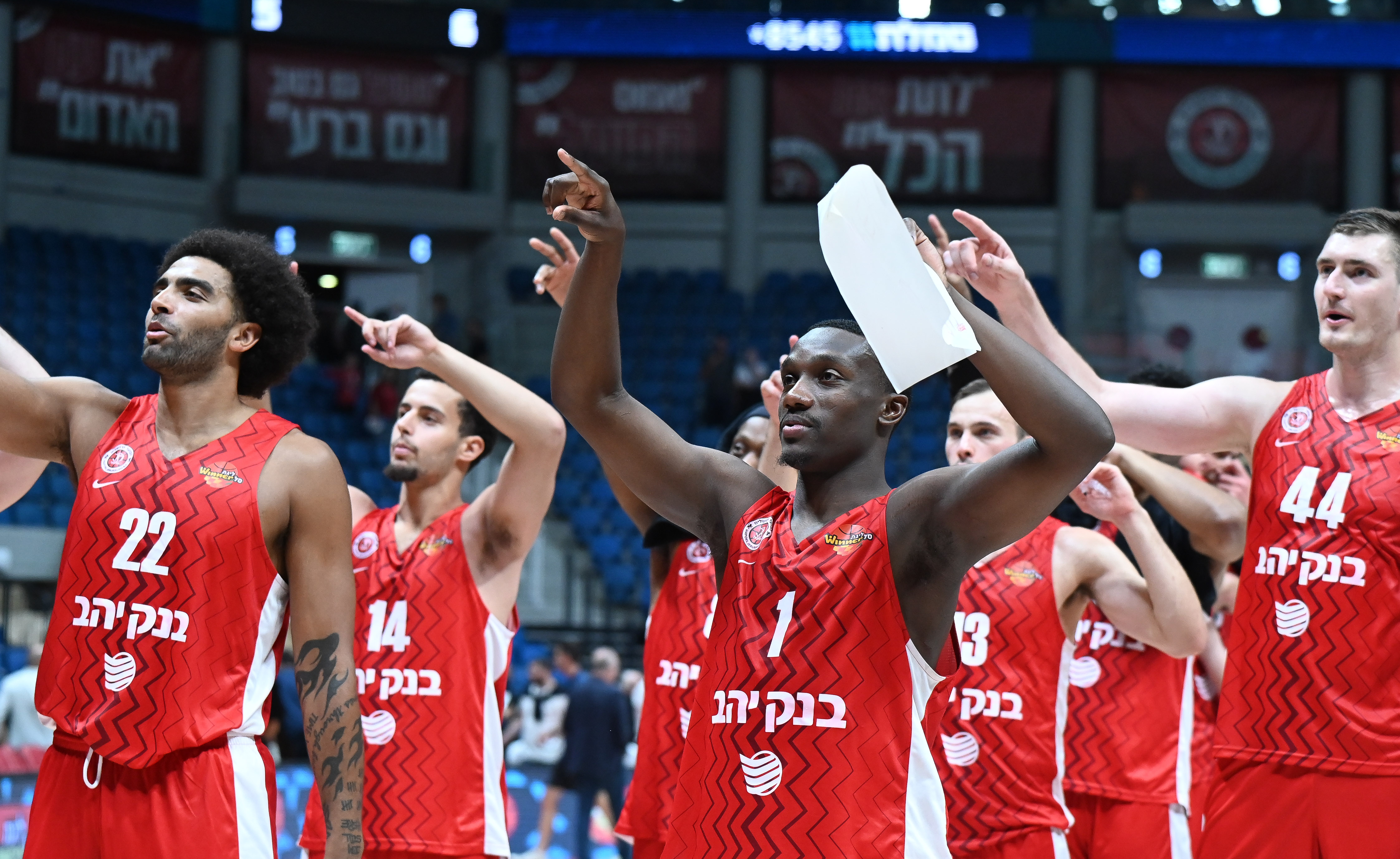 האדומים מהבירה החלו את הליגה ברגל ימין