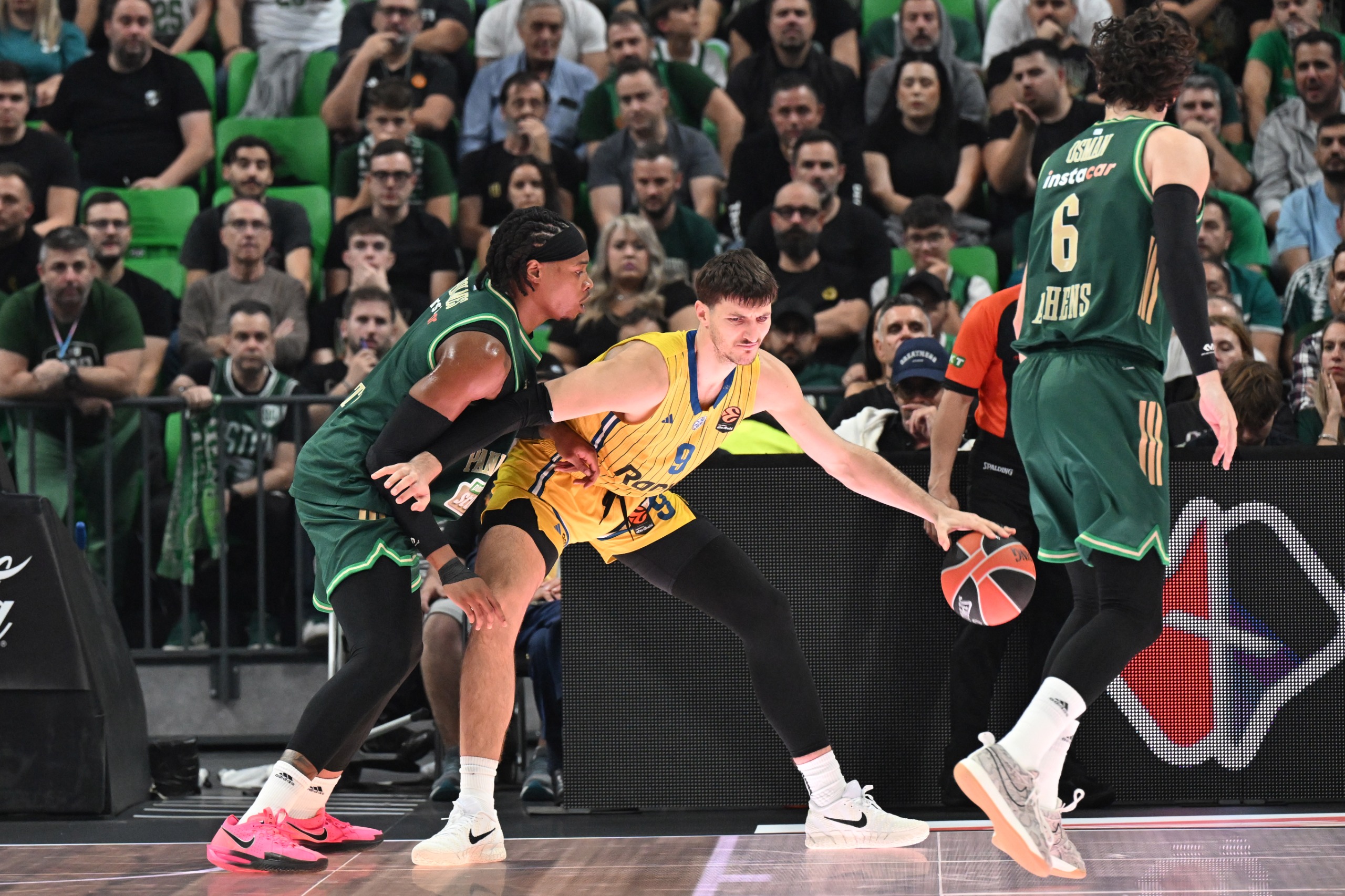 יורוליג: הצהובים נכנעו לפנאתינייקוס בחוץ